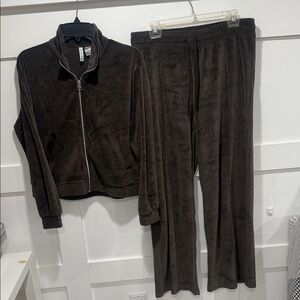 H&M Cozy Dark Brown Velour Jacket & Pants Set